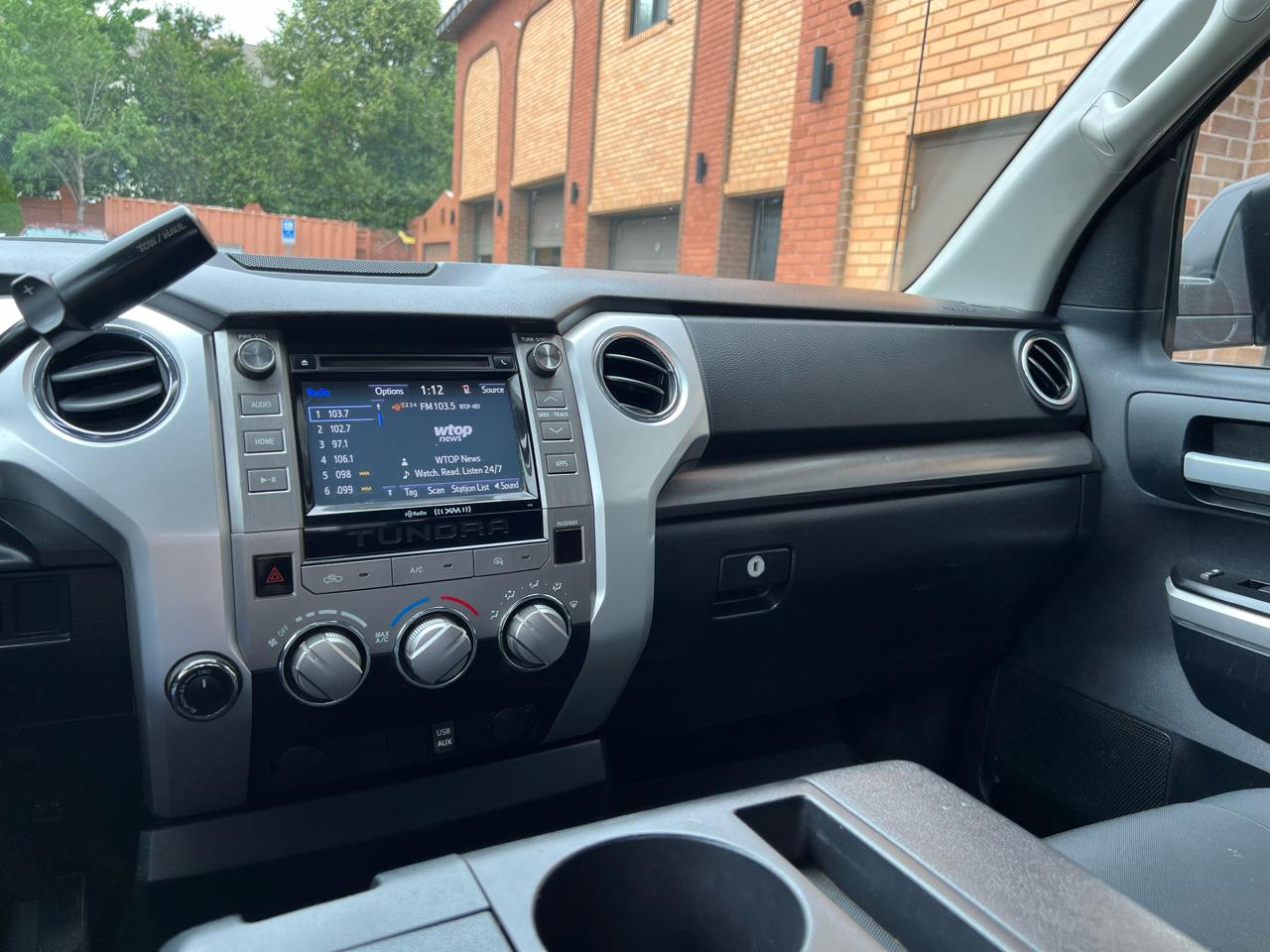 Toyota Tundra SR5 5.7L V8 Double Cab 4WD 2014