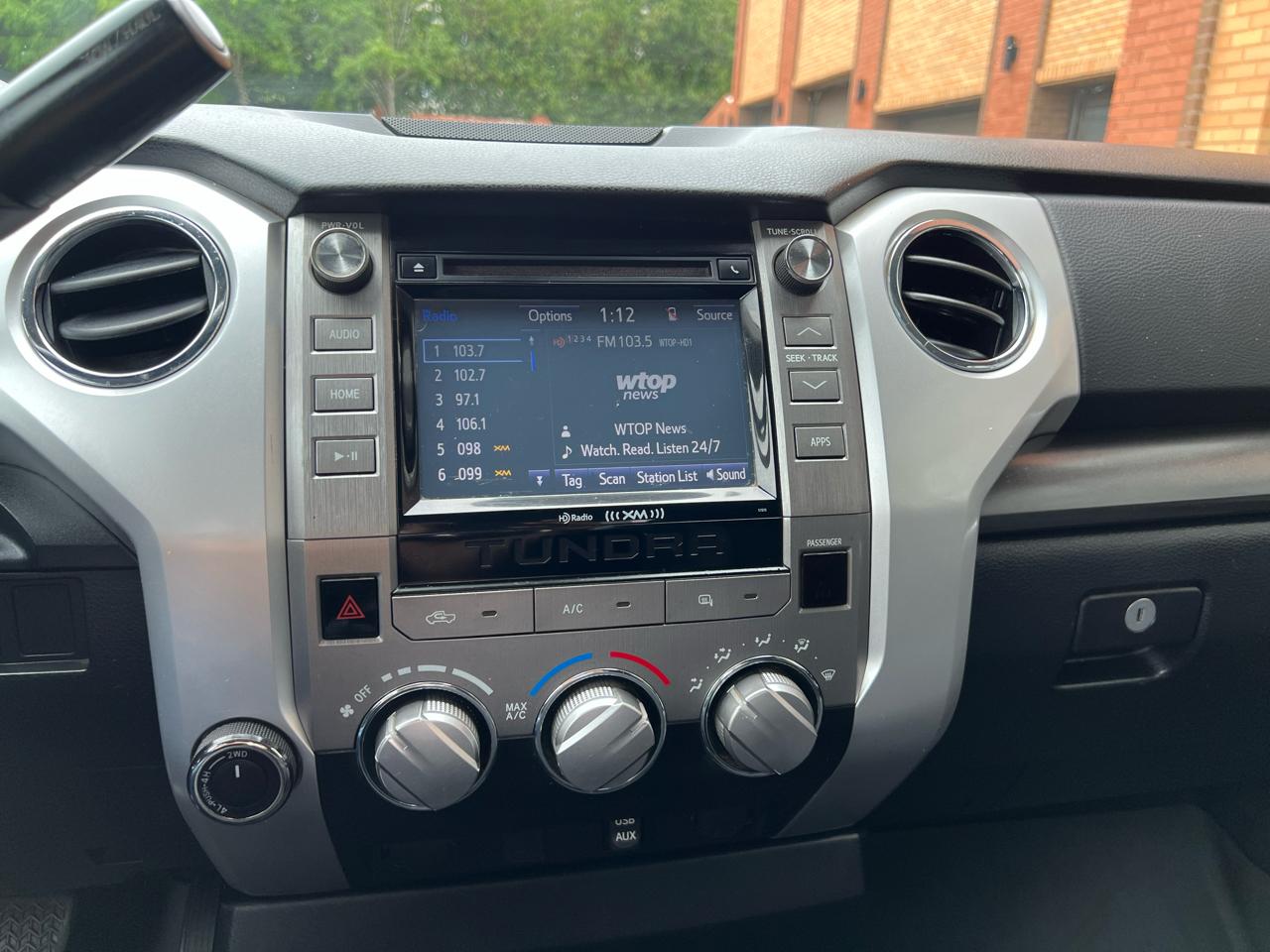 Toyota Tundra SR5 5.7L V8 Double Cab 4WD 2014