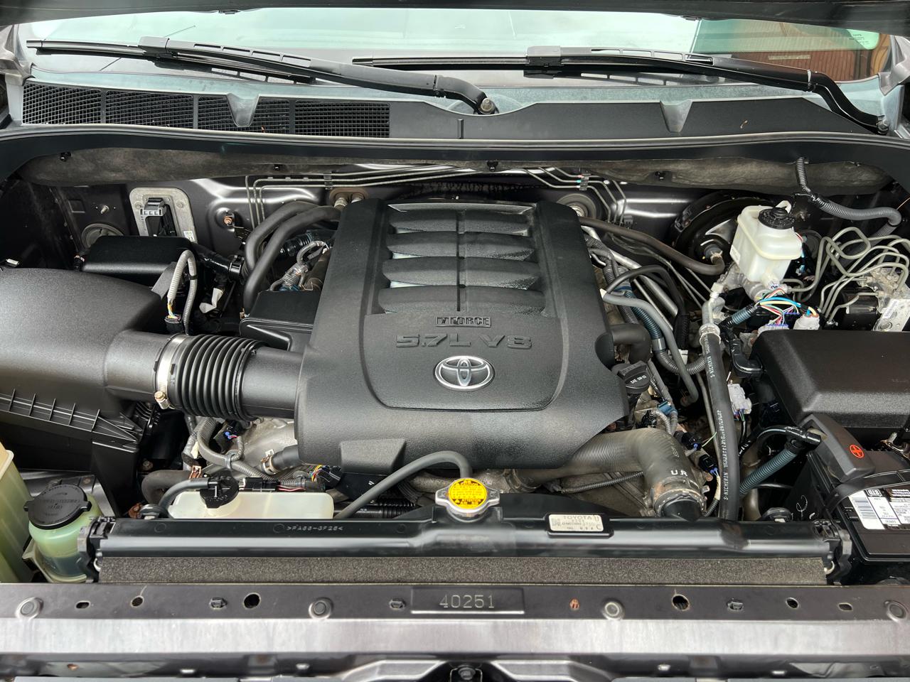 Toyota Tundra SR5 5.7L V8 Double Cab 4WD 2014