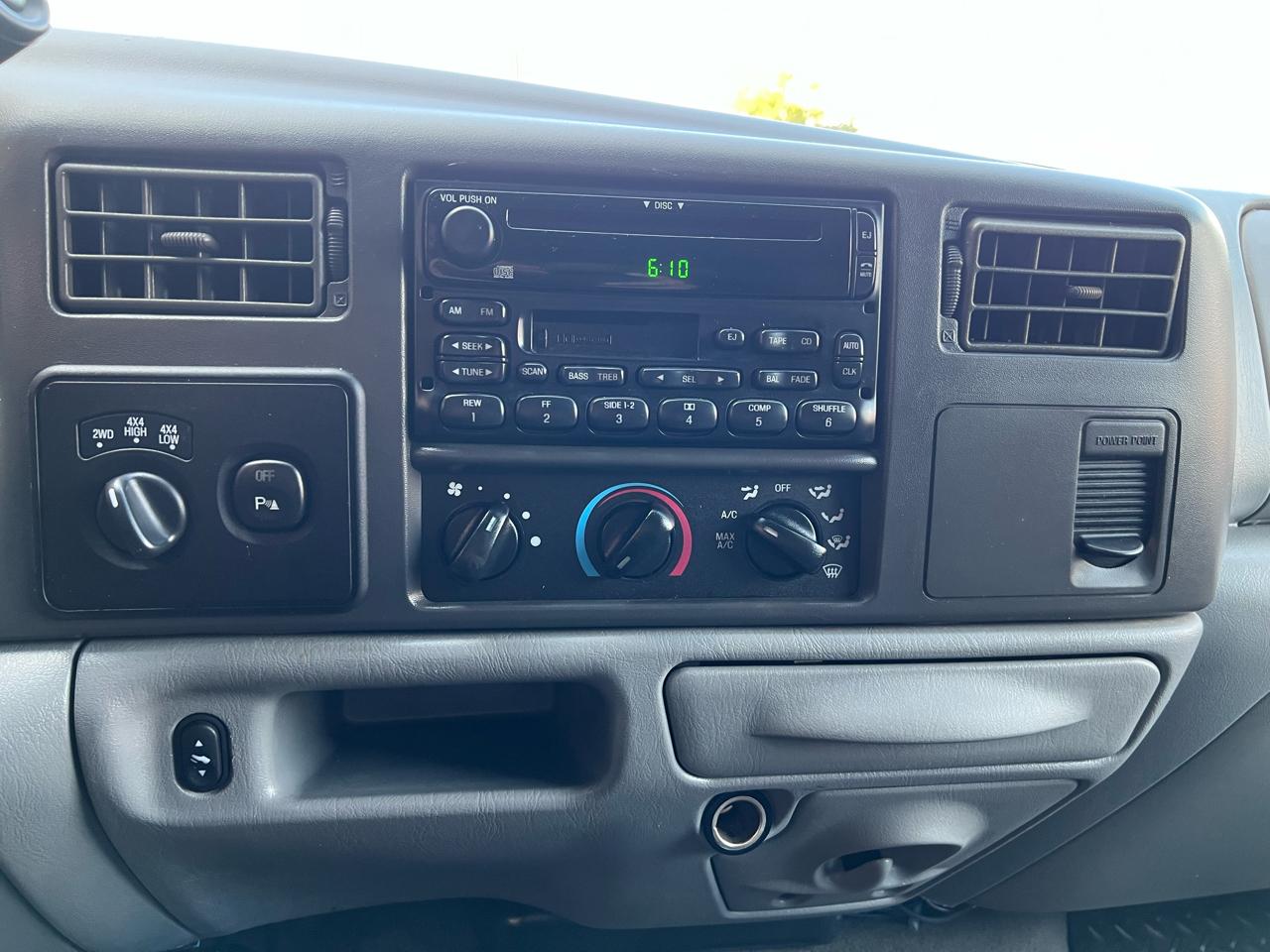 Ford F-350 SD Lariat Crew Cab Long Bed 4WD 2002