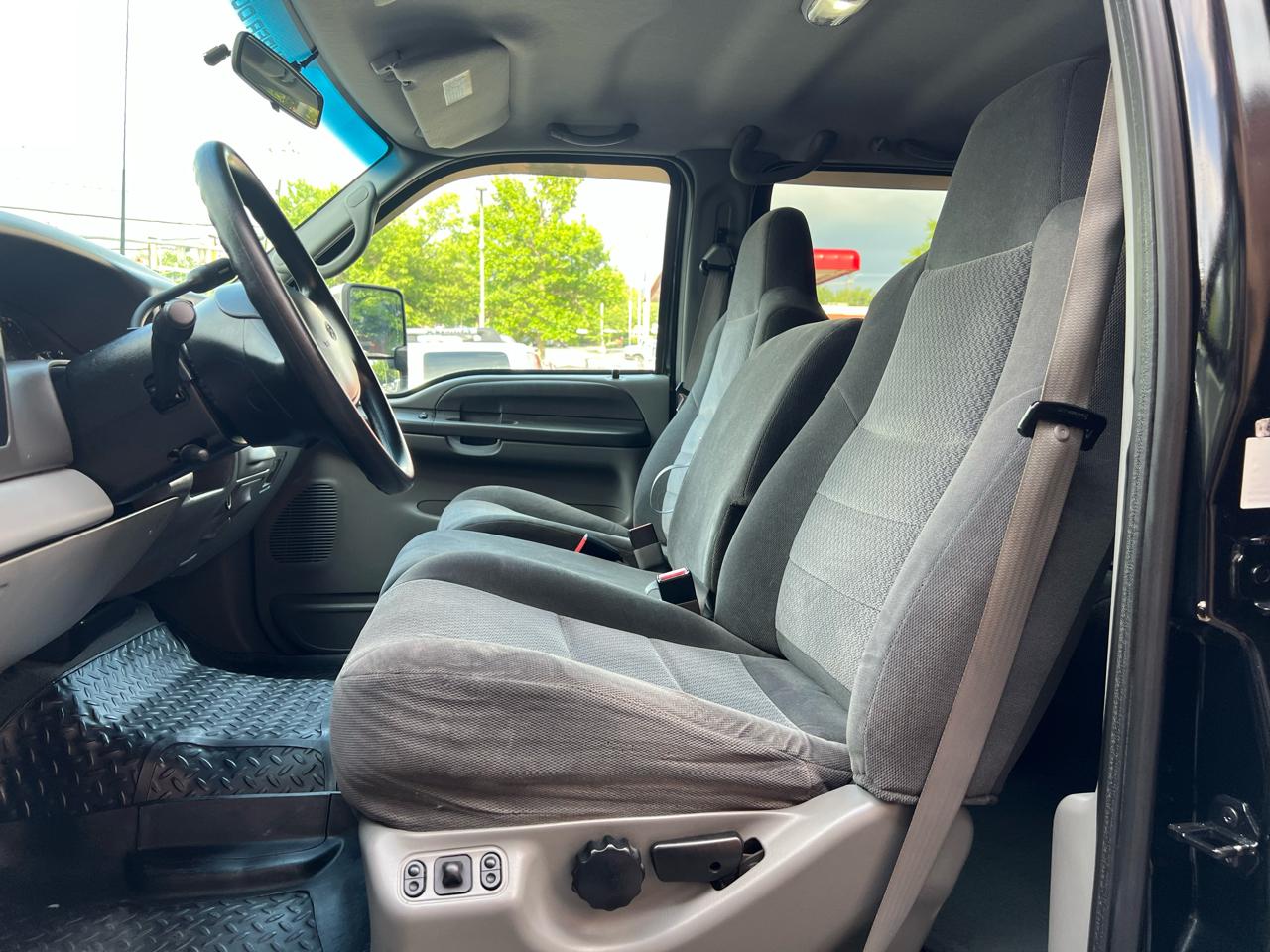 Ford F-350 SD Lariat Crew Cab Long Bed 4WD 2002