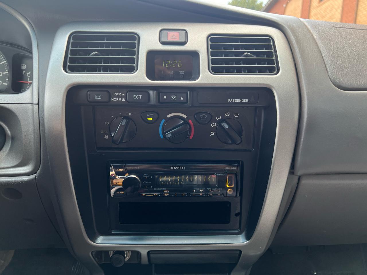 Toyota 4Runner SR5 2WD 2002