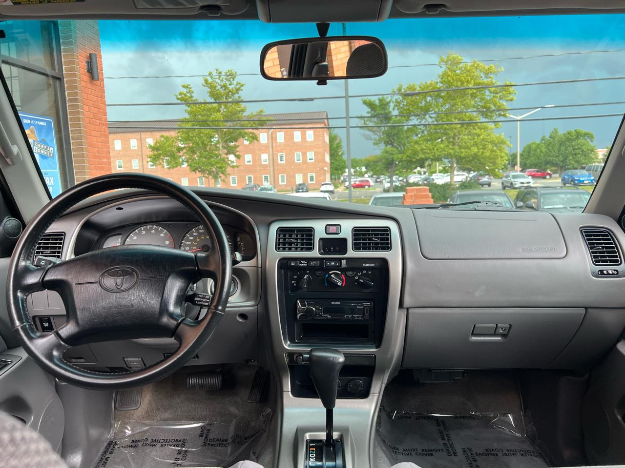 Toyota 4Runner SR5 2WD 2002