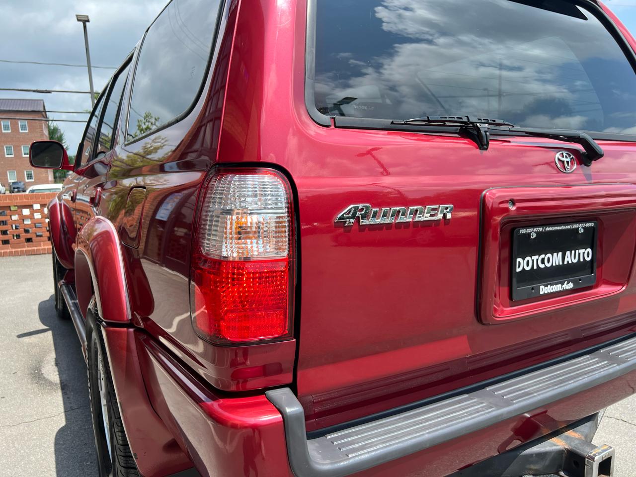 Toyota 4Runner SR5 2WD 2002