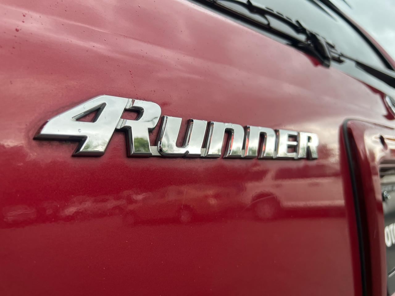 Toyota 4Runner SR5 2WD 2002