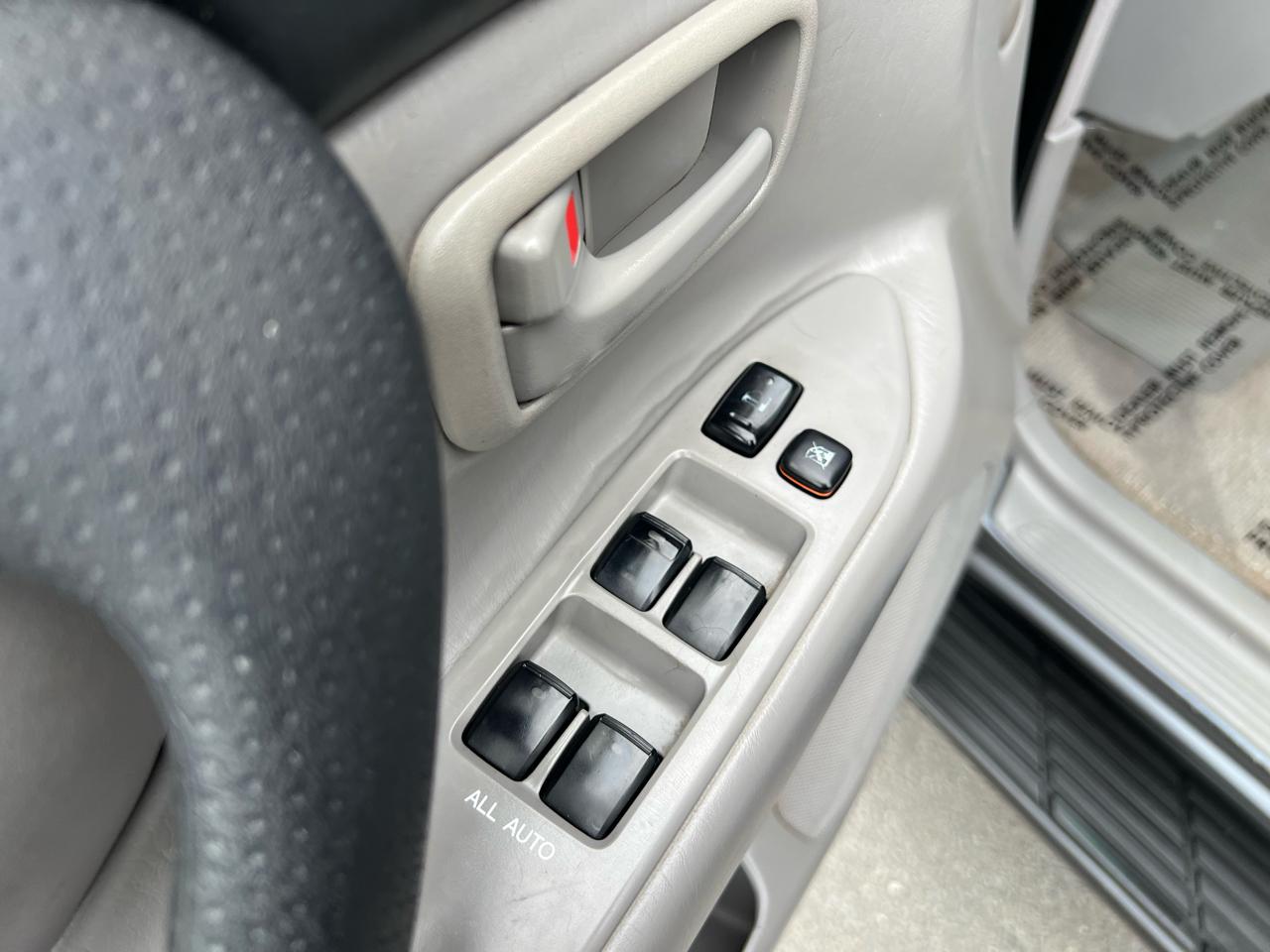 Toyota Land Cruiser 4WD 2003