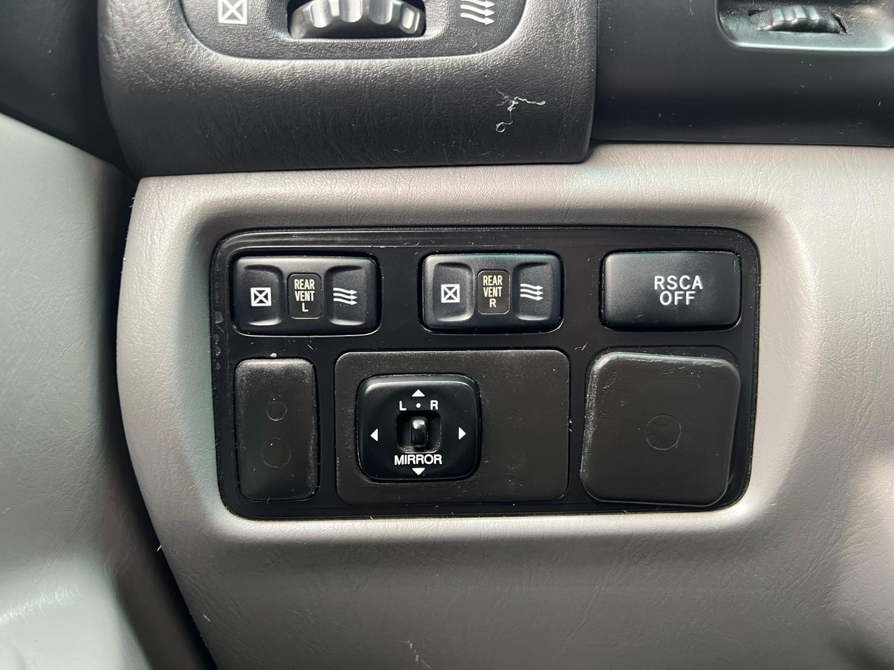 Toyota Land Cruiser 4WD 2003
