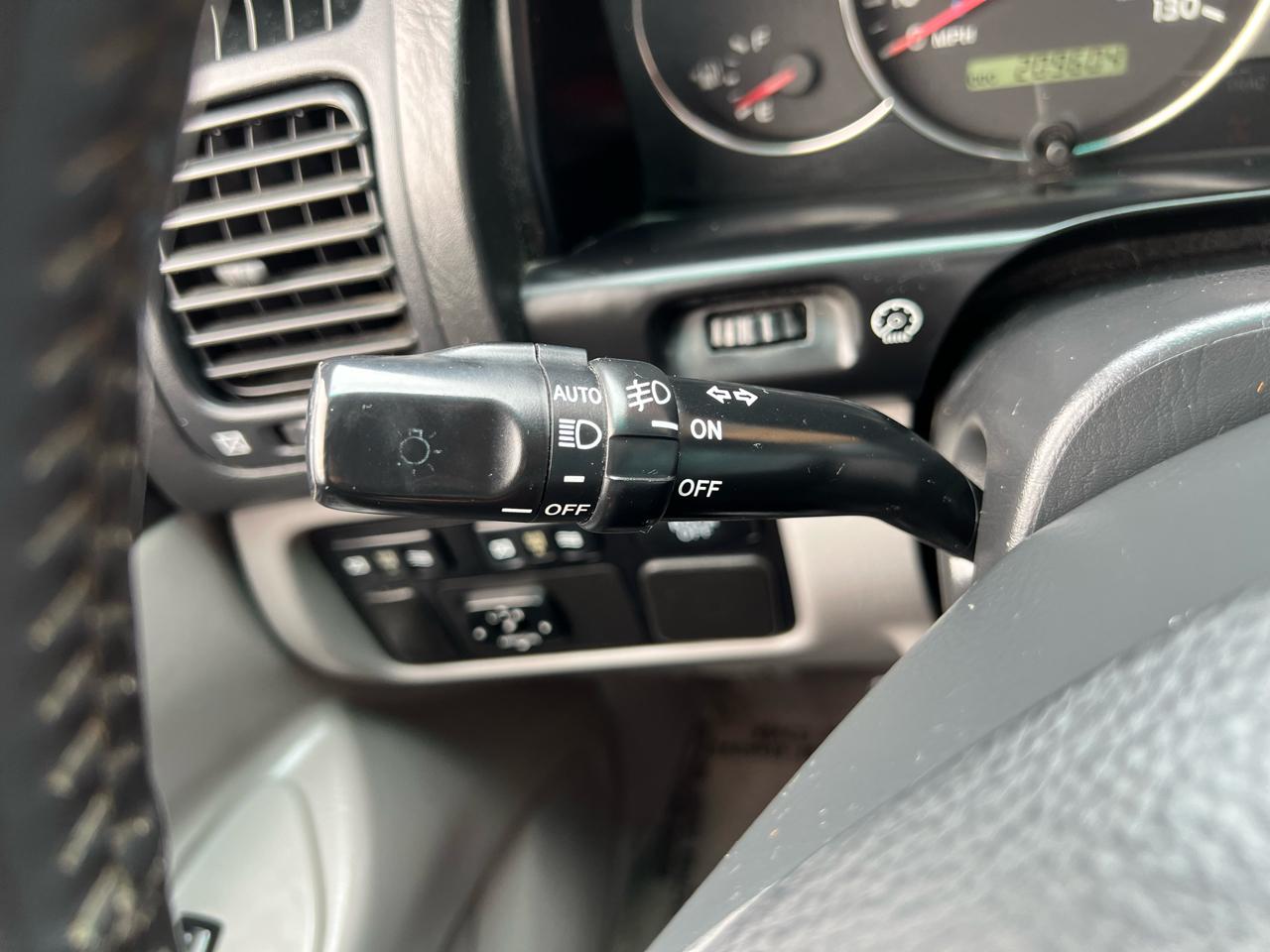Toyota Land Cruiser 4WD 2003