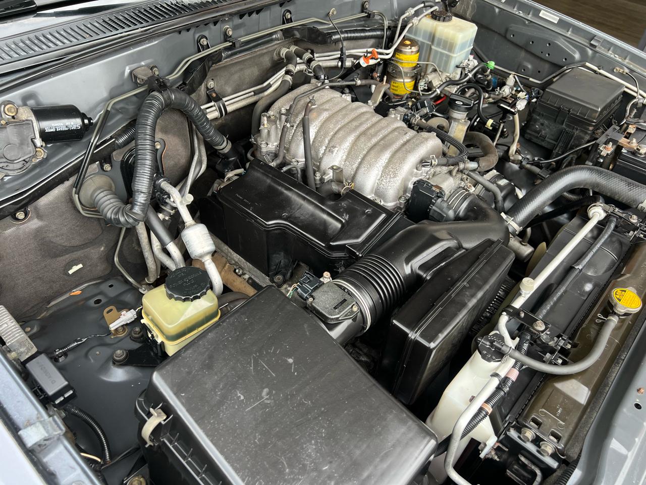 Toyota Land Cruiser 4WD 2003