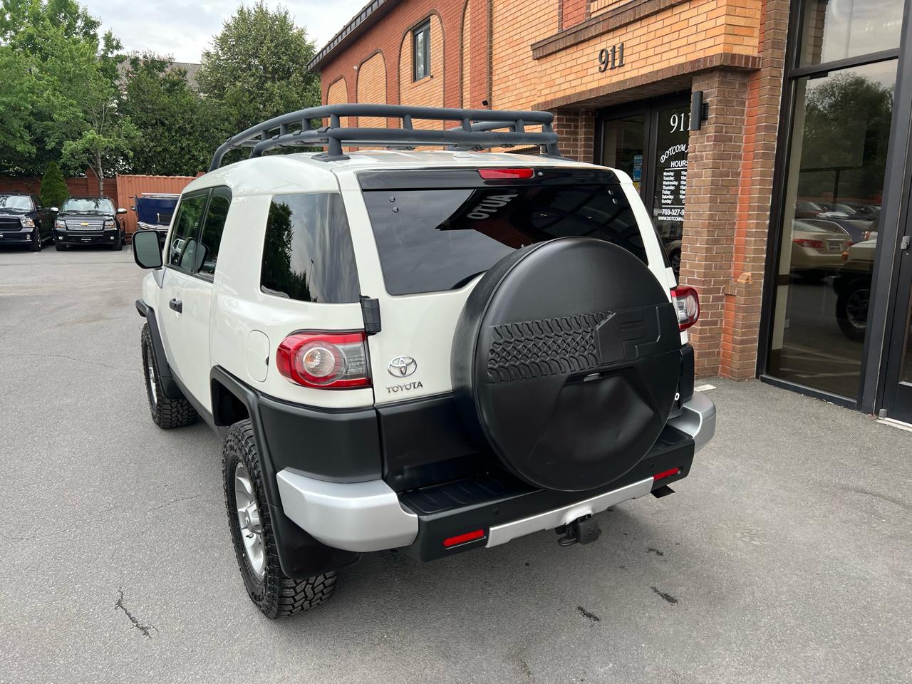 Toyota FJ Cruiser 4WD MT 2013