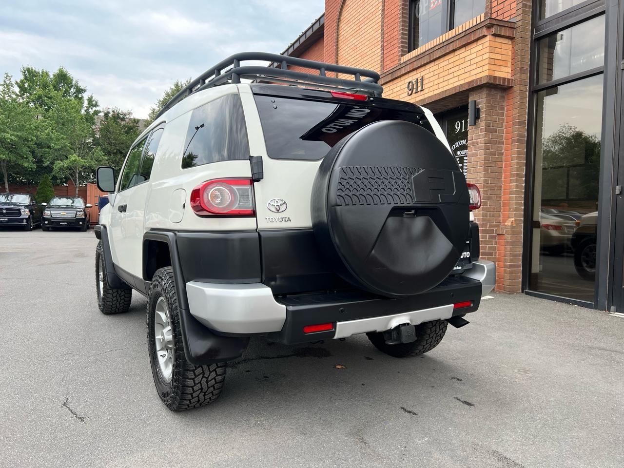 Toyota FJ Cruiser 4WD MT 2013