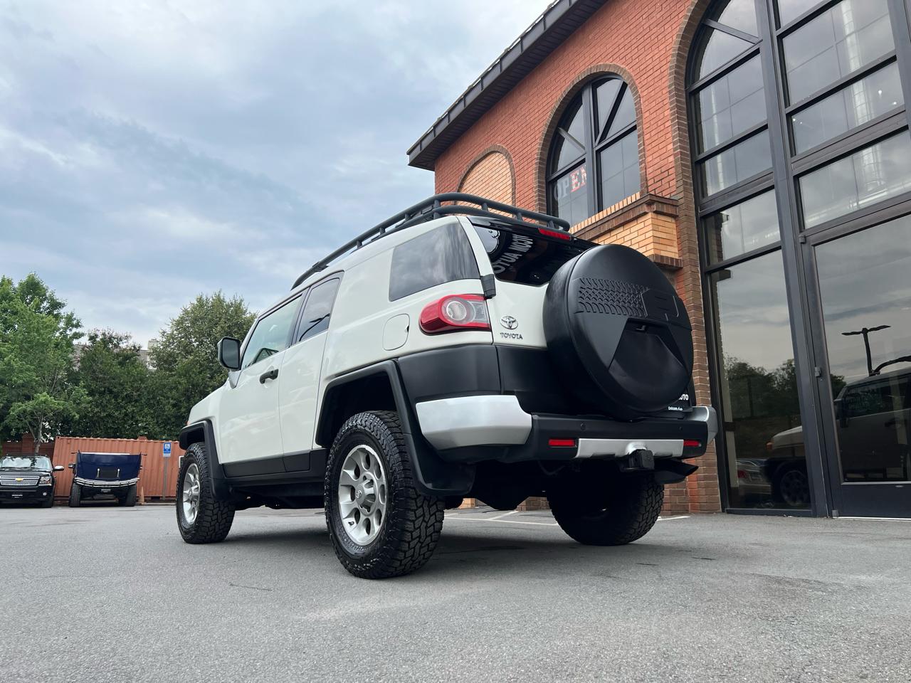 Toyota FJ Cruiser 4WD MT 2013