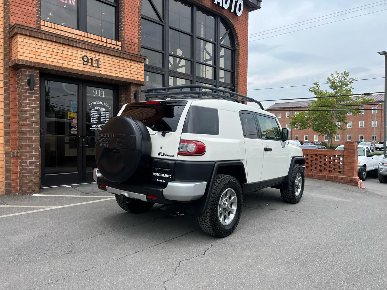 Toyota FJ Cruiser 4WD MT 2013