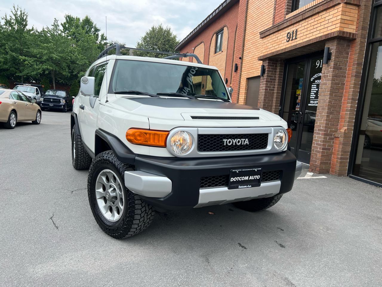 Toyota FJ Cruiser 4WD MT 2013