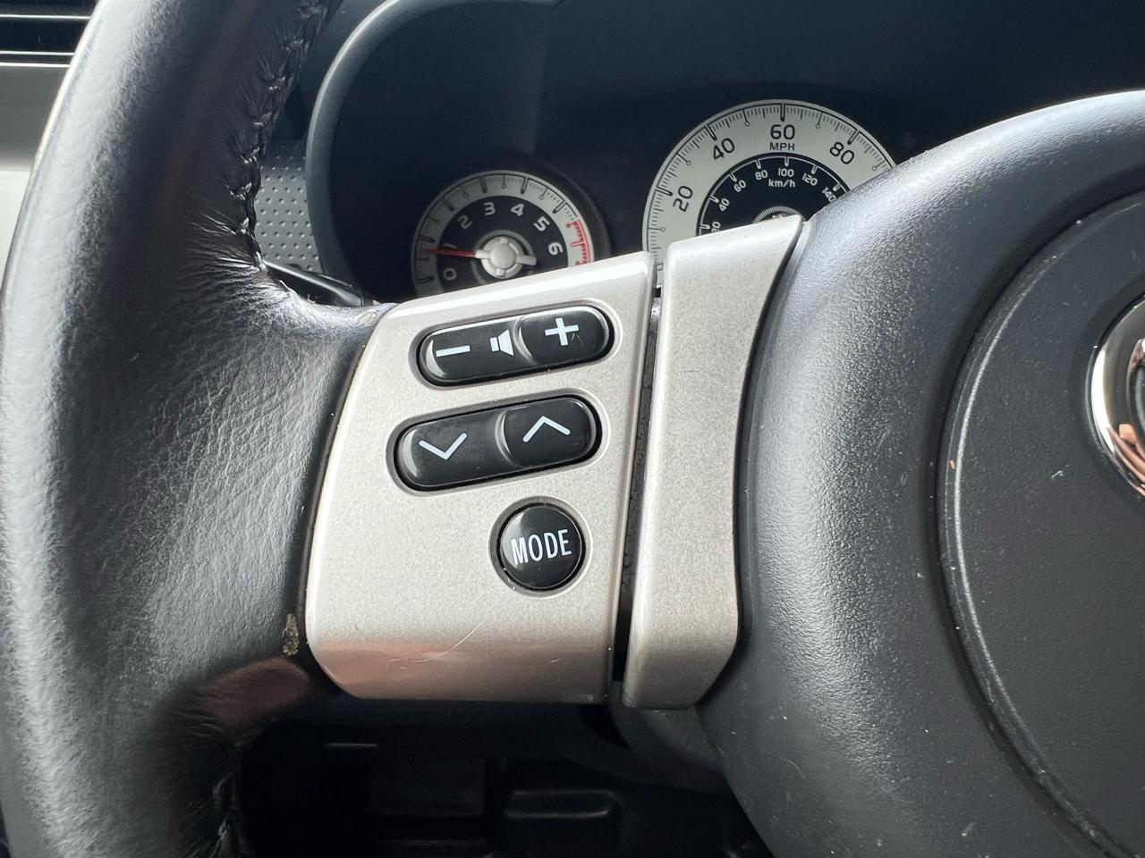 Toyota FJ Cruiser 4WD MT 2013