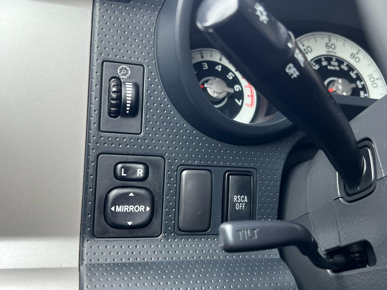 Toyota FJ Cruiser 4WD MT 2013