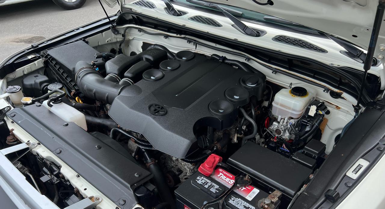 Toyota FJ Cruiser 4WD MT 2013