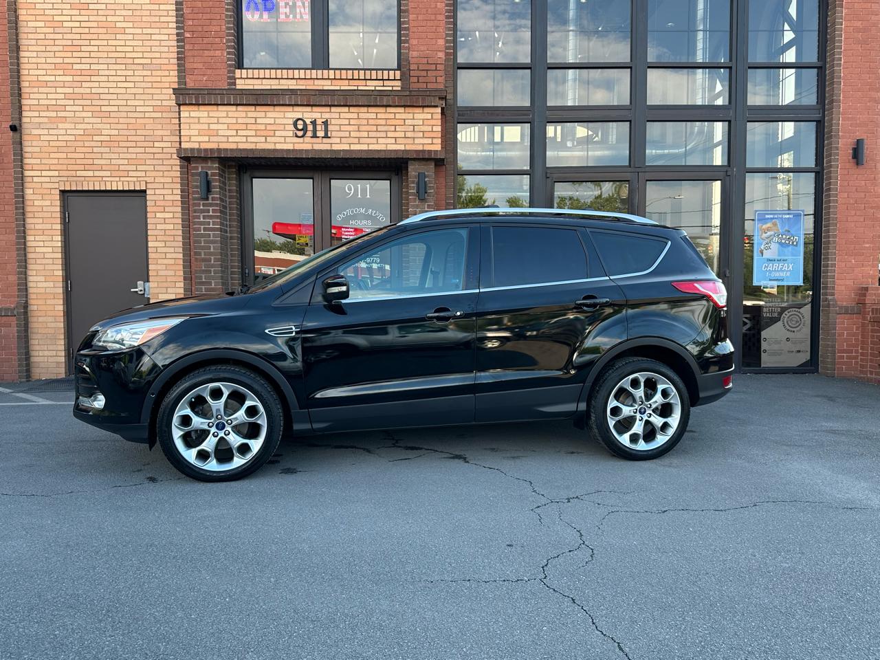 Ford Escape Titanium 4WD 2016