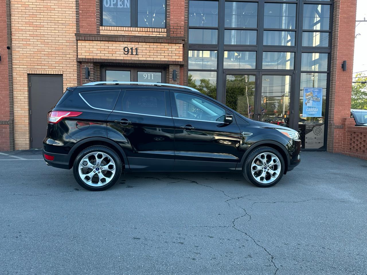 Ford Escape Titanium 4WD 2016
