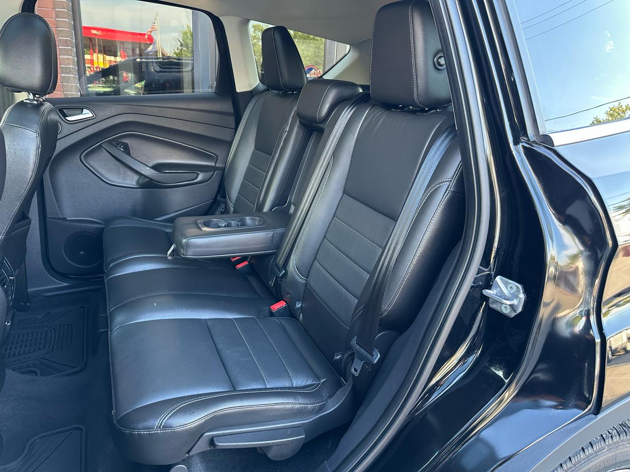 Ford Escape Titanium 4WD 2016