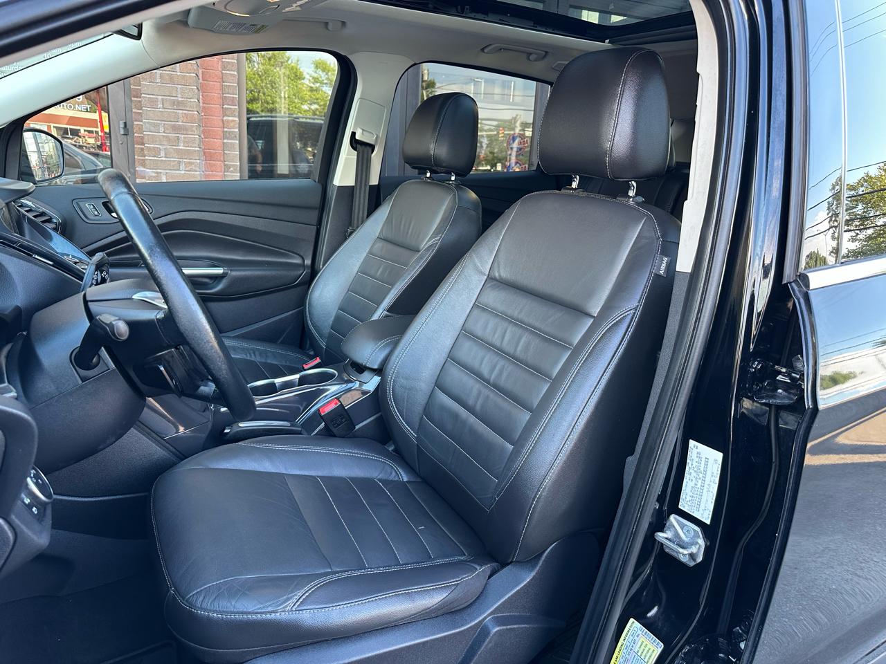 Ford Escape Titanium 4WD 2016