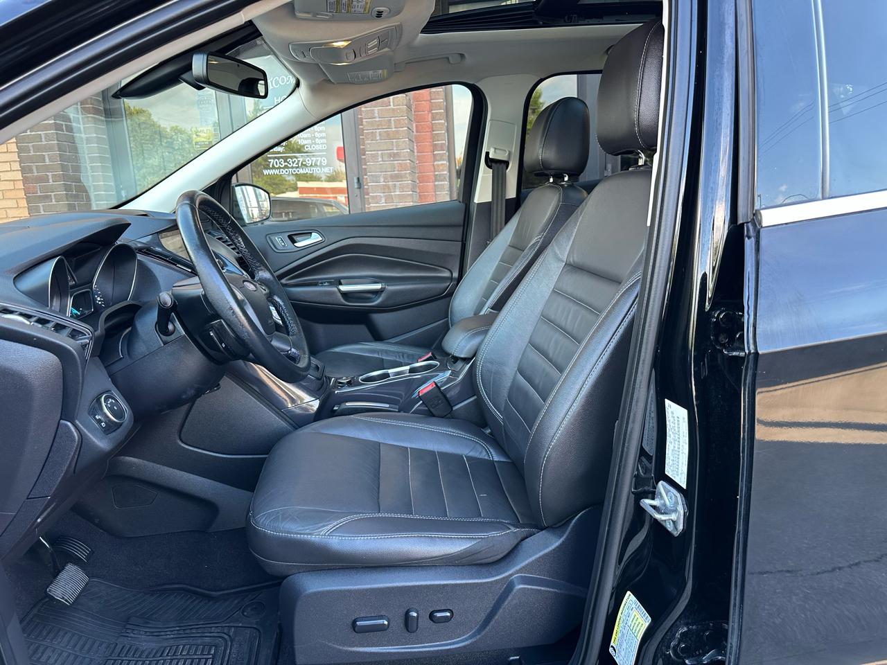 Ford Escape Titanium 4WD 2016