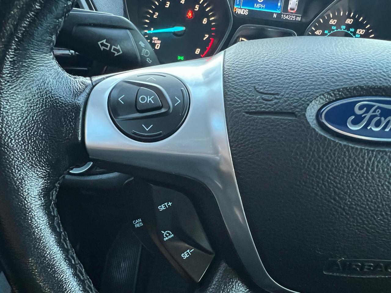 Ford Escape Titanium 4WD 2016