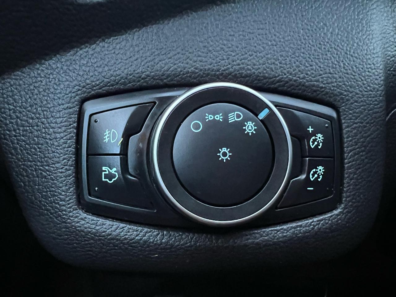 Ford Escape Titanium 4WD 2016