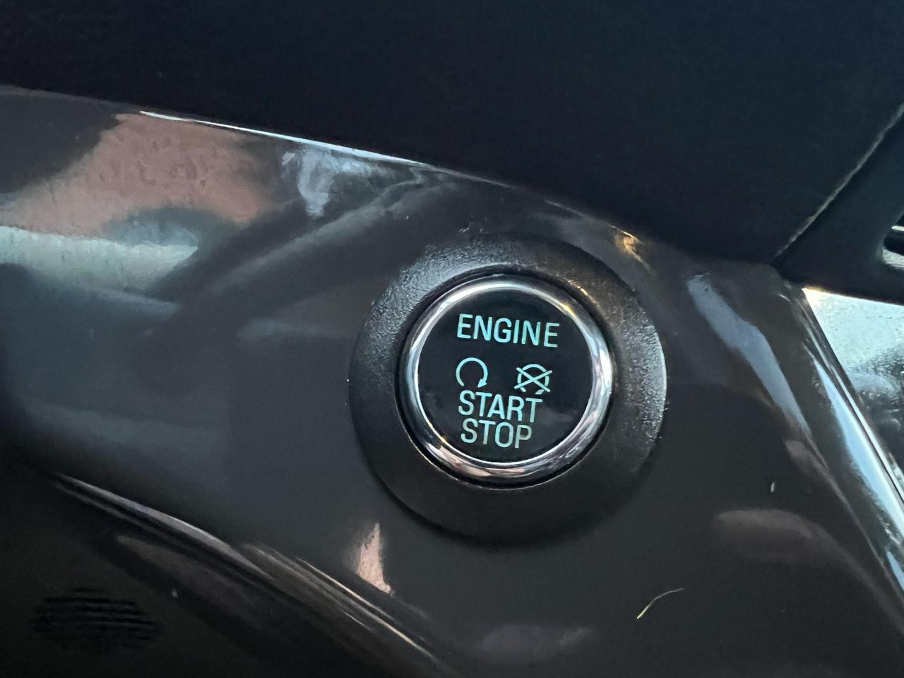 Ford Escape Titanium 4WD 2016