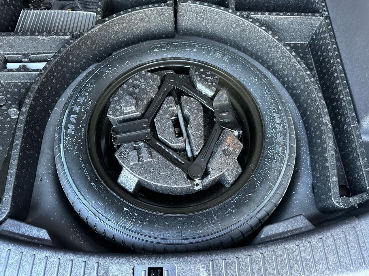Ford Escape Titanium 4WD 2016