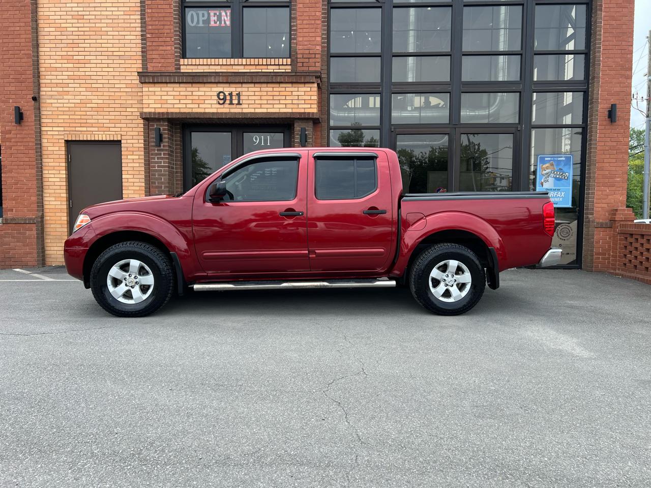 Nissan Frontier SL Crew Cab 4WD 2013