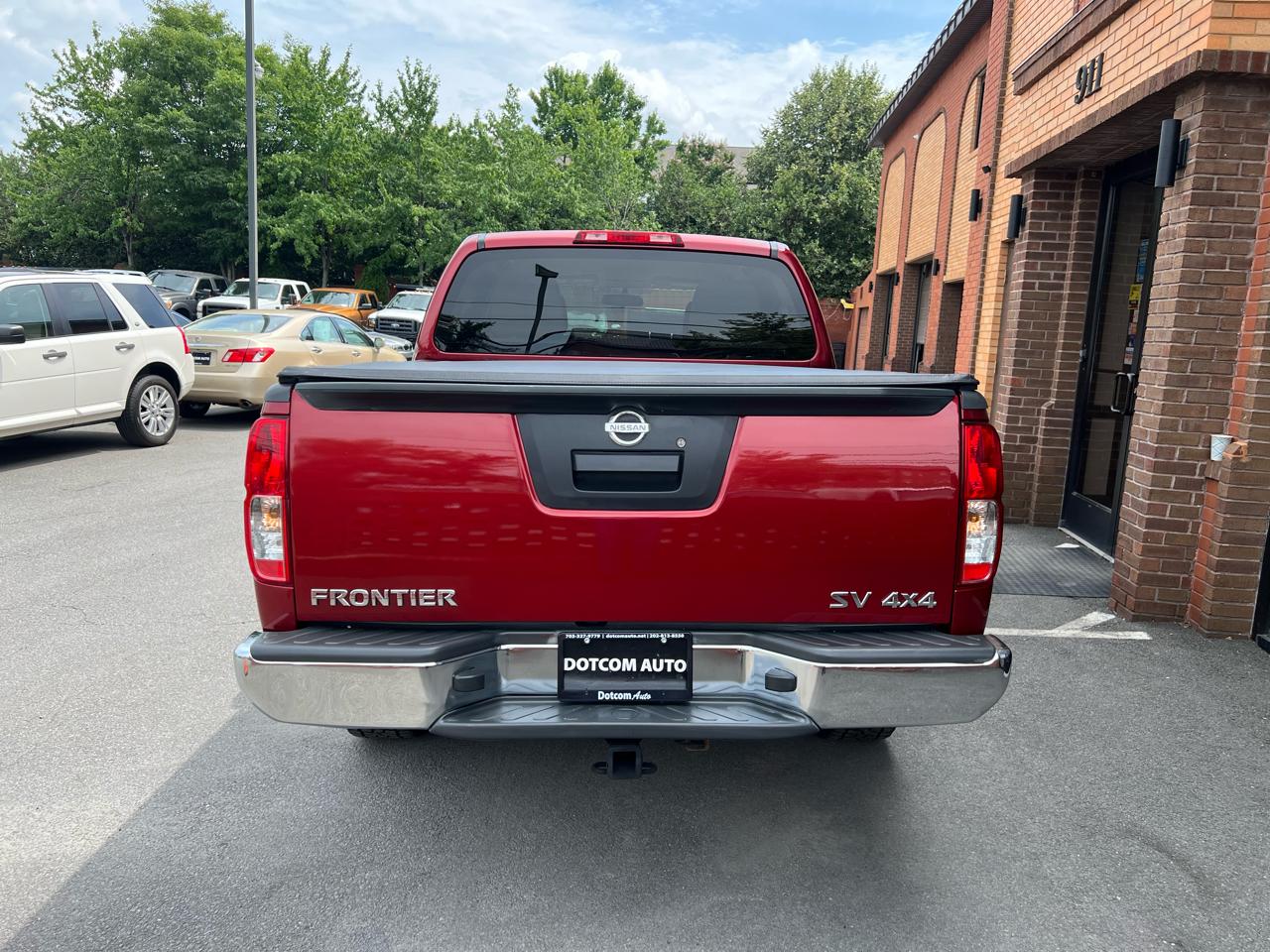 Nissan Frontier SL Crew Cab 4WD 2013