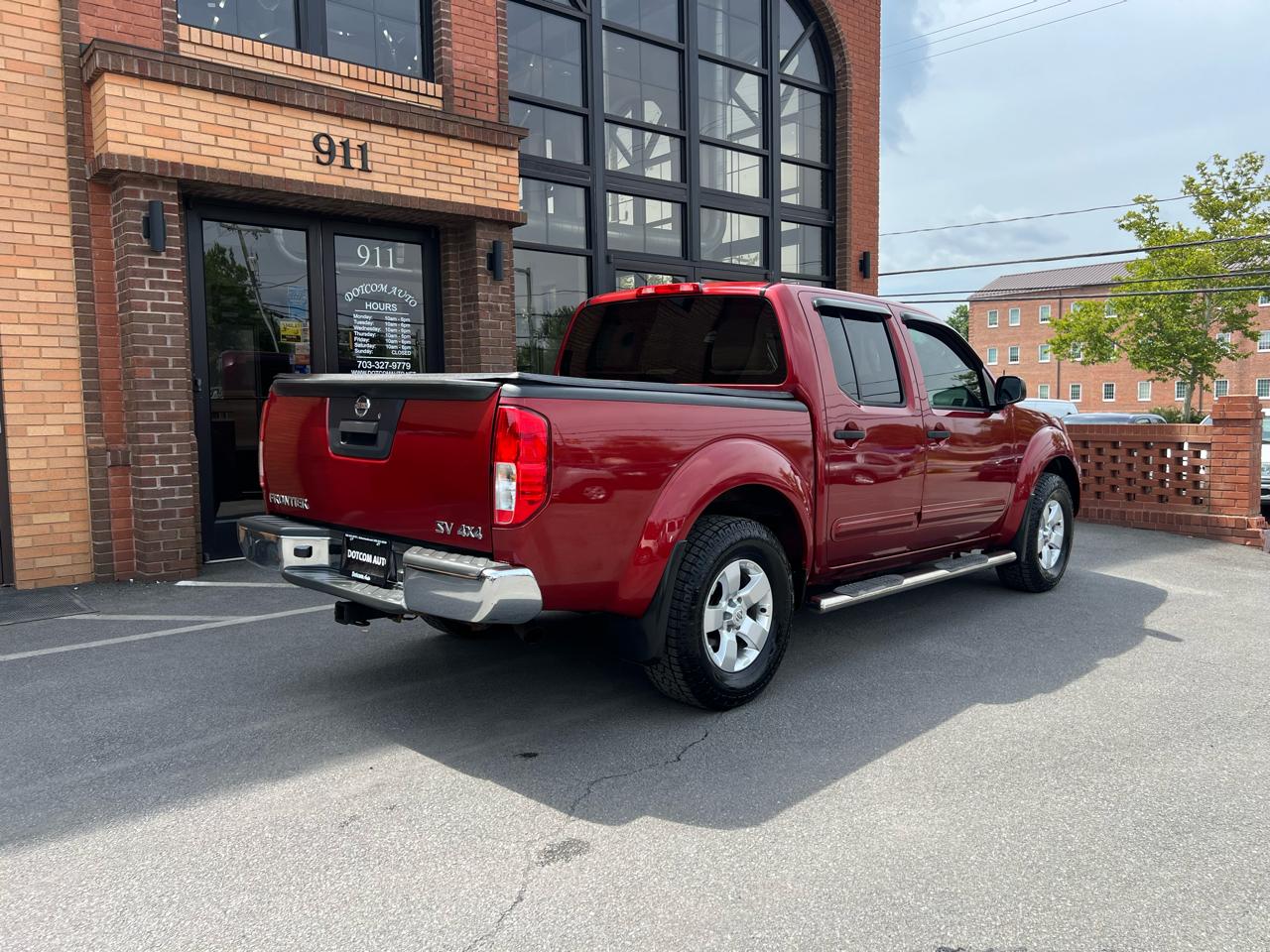 Nissan Frontier SL Crew Cab 4WD 2013