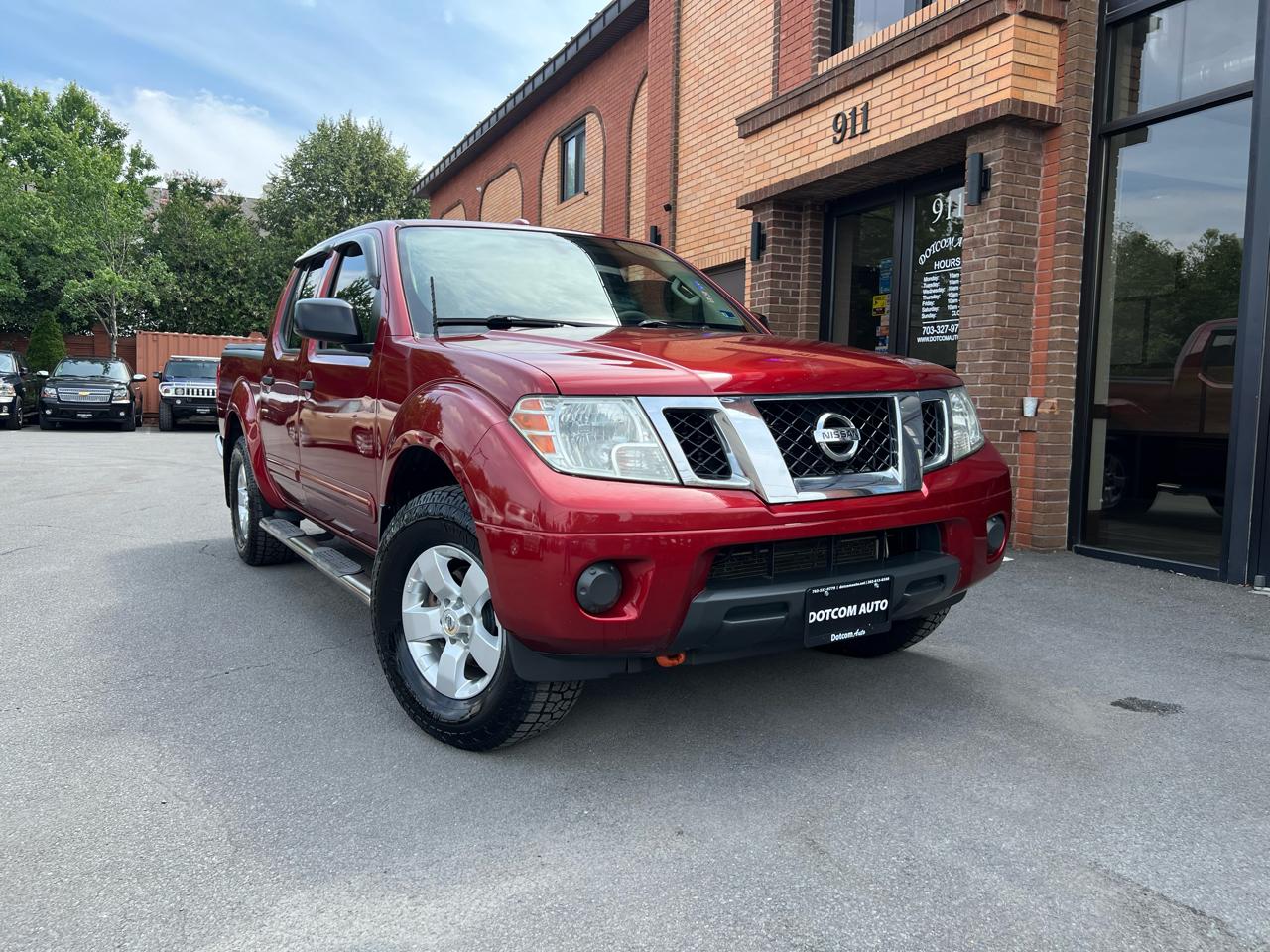 Nissan Frontier SL Crew Cab 4WD 2013
