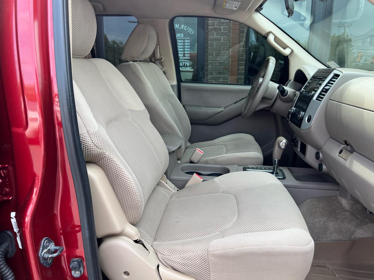 Nissan Frontier SL Crew Cab 4WD 2013
