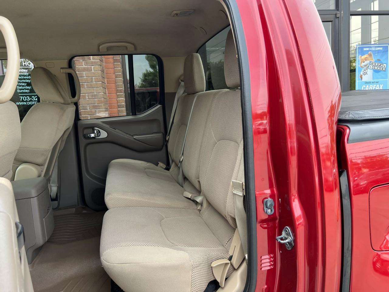 Nissan Frontier SL Crew Cab 4WD 2013