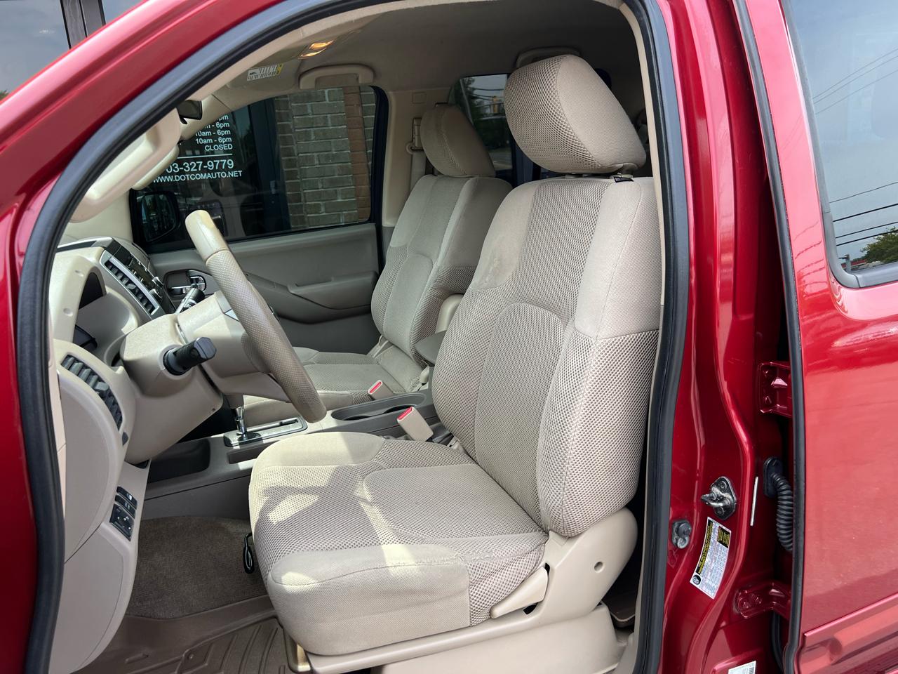 Nissan Frontier SL Crew Cab 4WD 2013