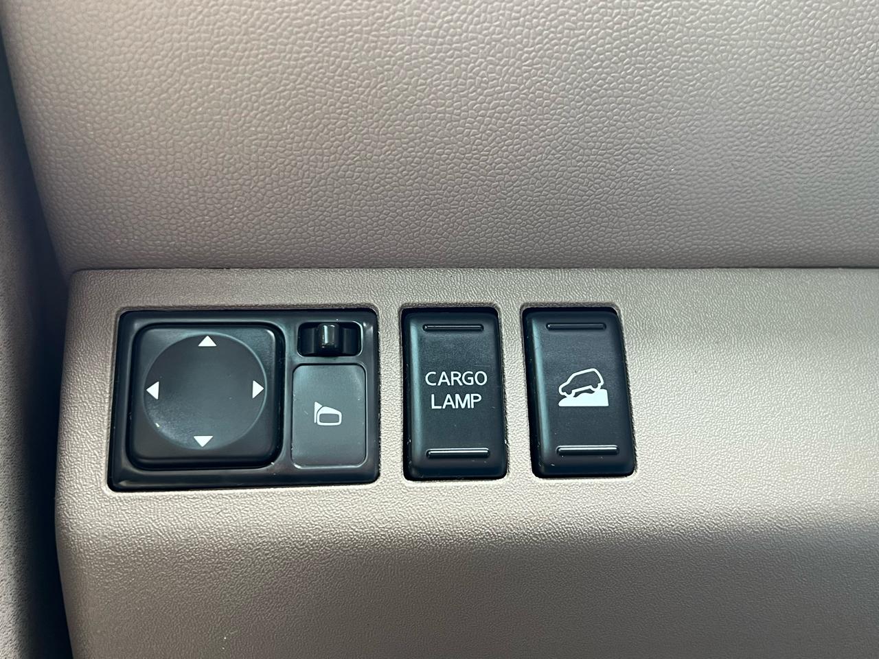 Nissan Frontier SL Crew Cab 4WD 2013