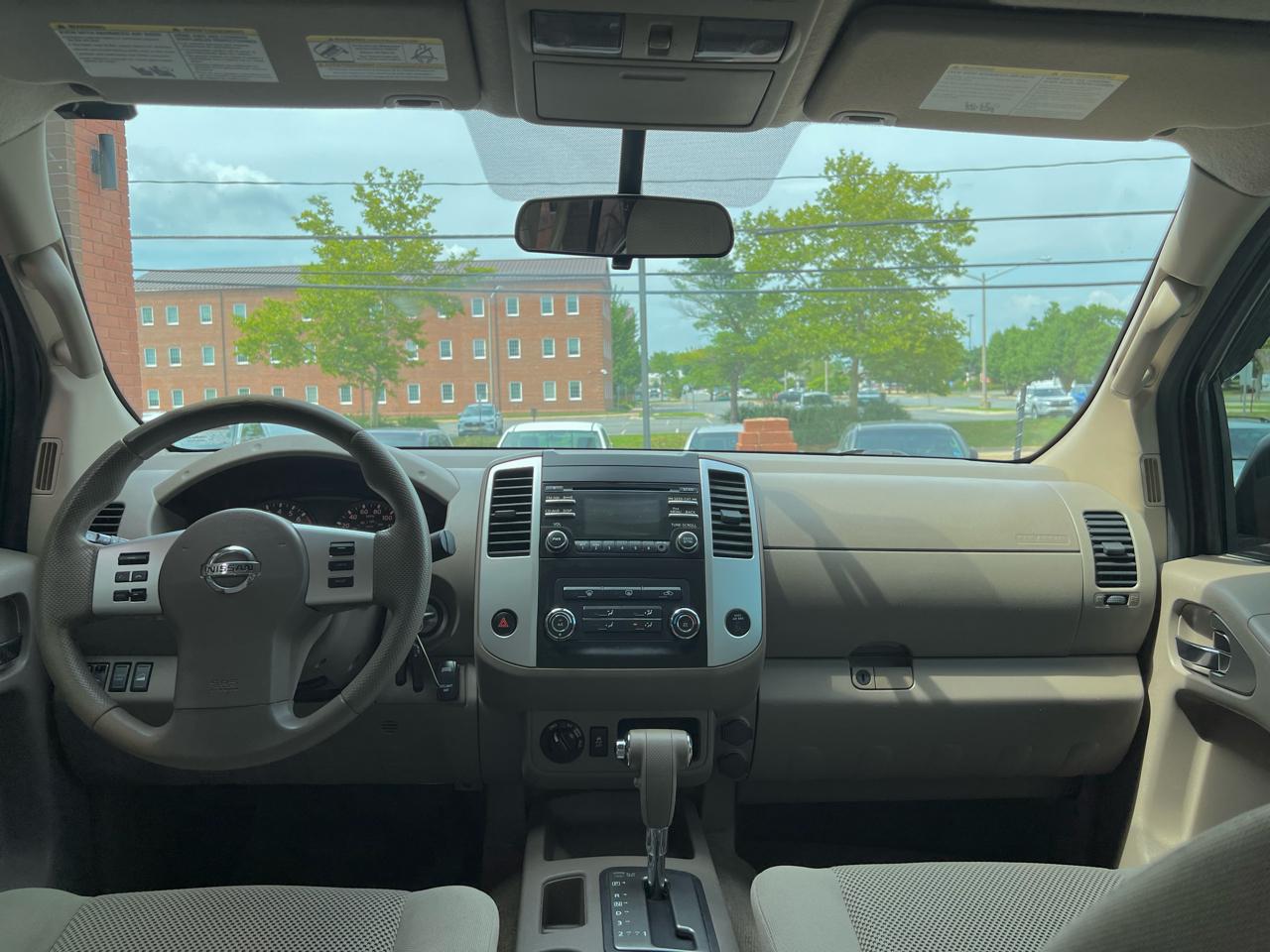 Nissan Frontier SL Crew Cab 4WD 2013