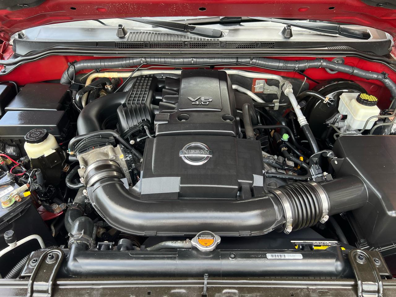 Nissan Frontier SL Crew Cab 4WD 2013