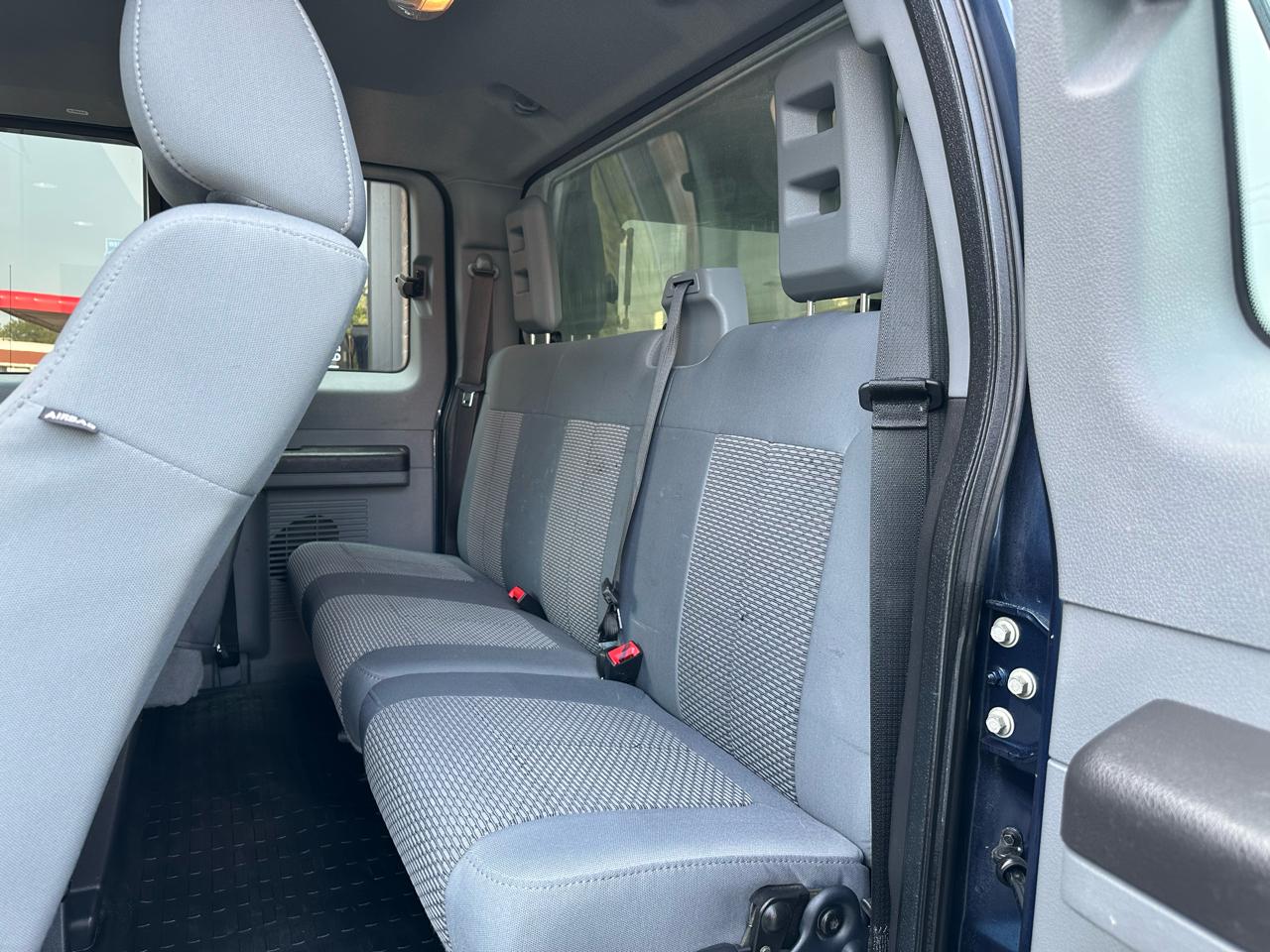 Ford F-250 SD XL SuperCab 4WD 2015