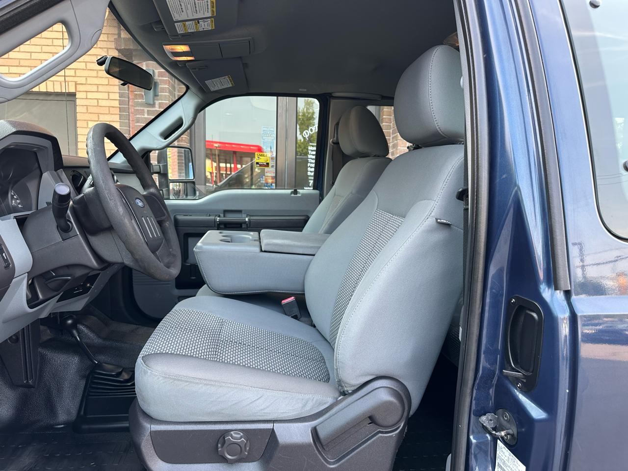 Ford F-250 SD XL SuperCab 4WD 2015