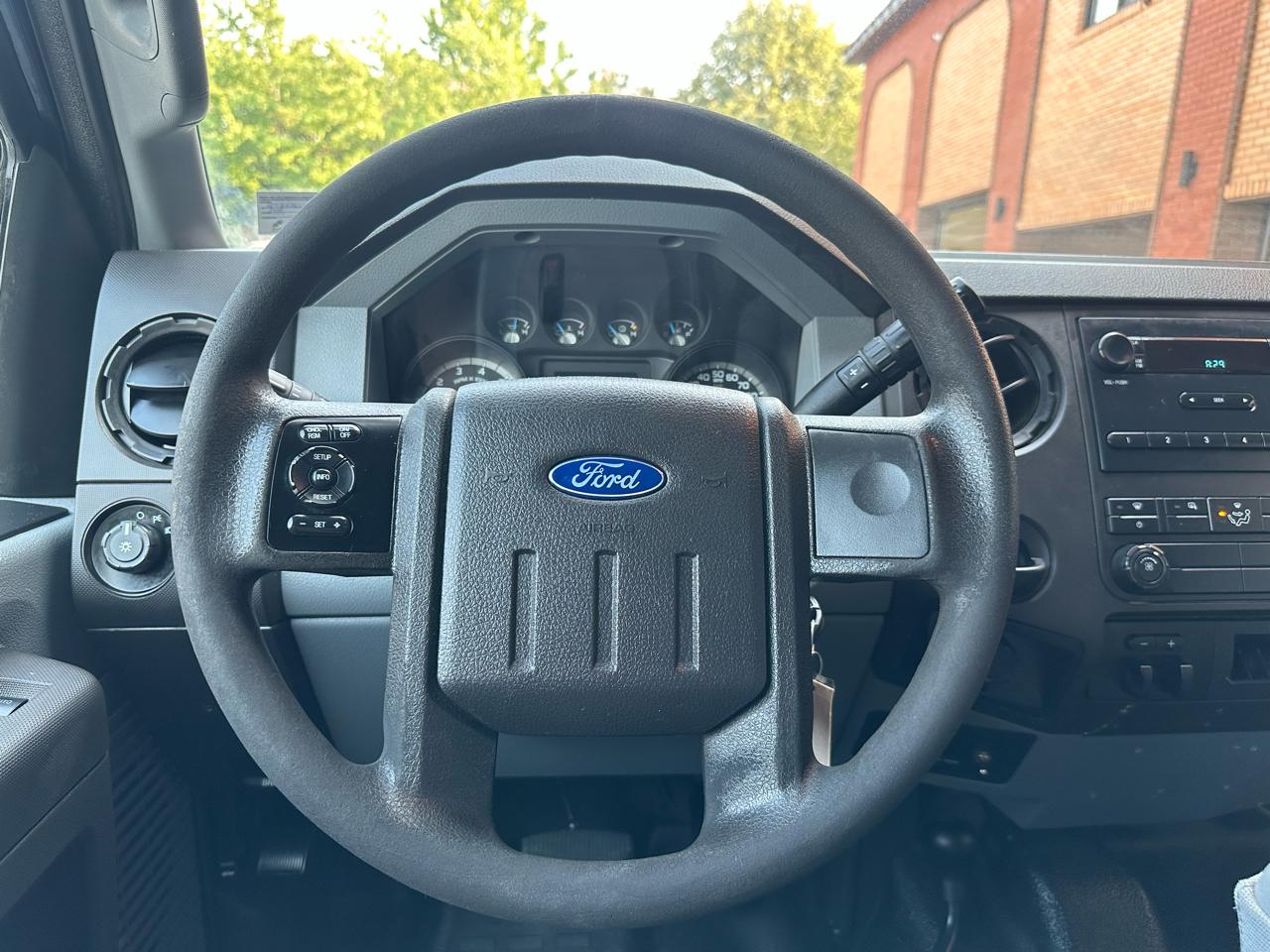 Ford F-250 SD XL SuperCab 4WD 2015