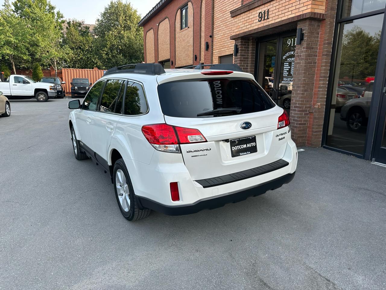 Subaru Outback 3.6R Limited 2011