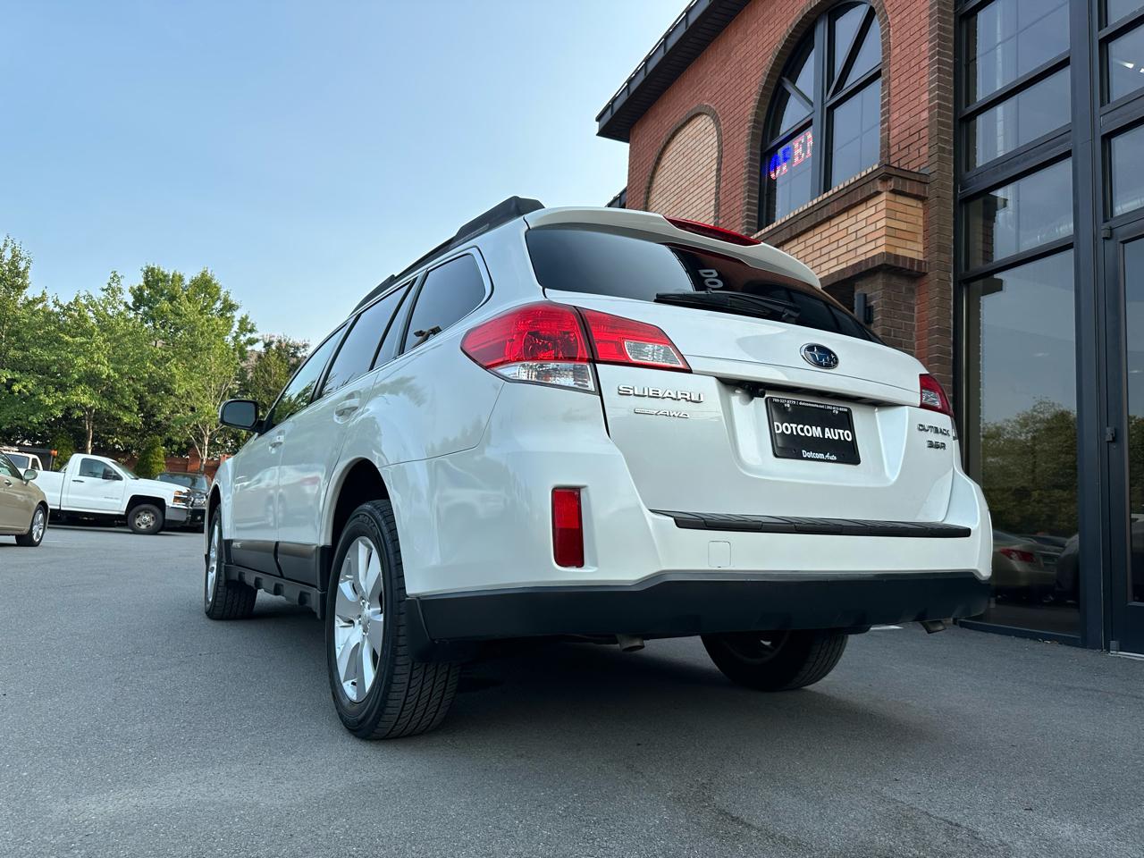 Subaru Outback 3.6R Limited 2011