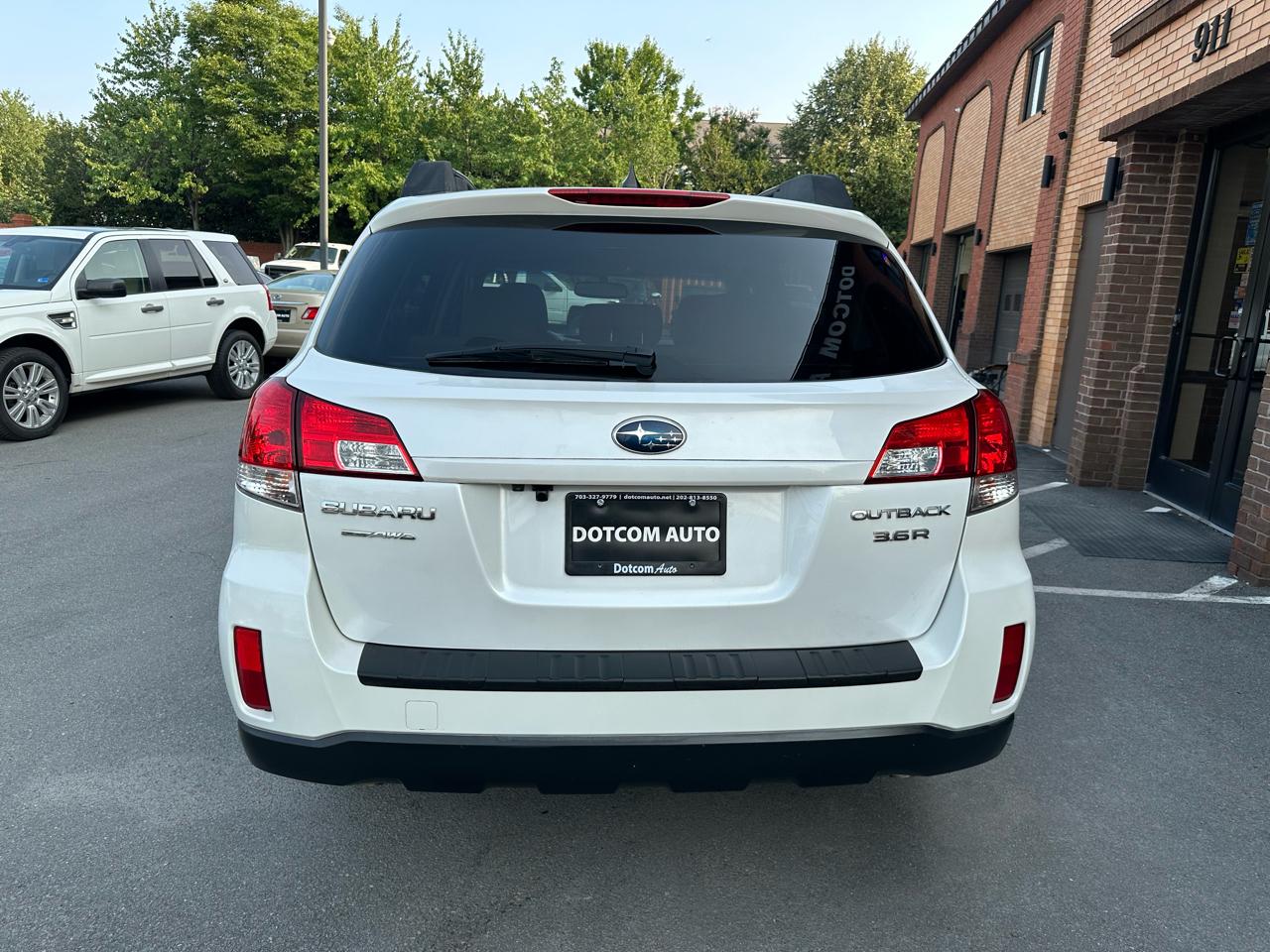 Subaru Outback 3.6R Limited 2011
