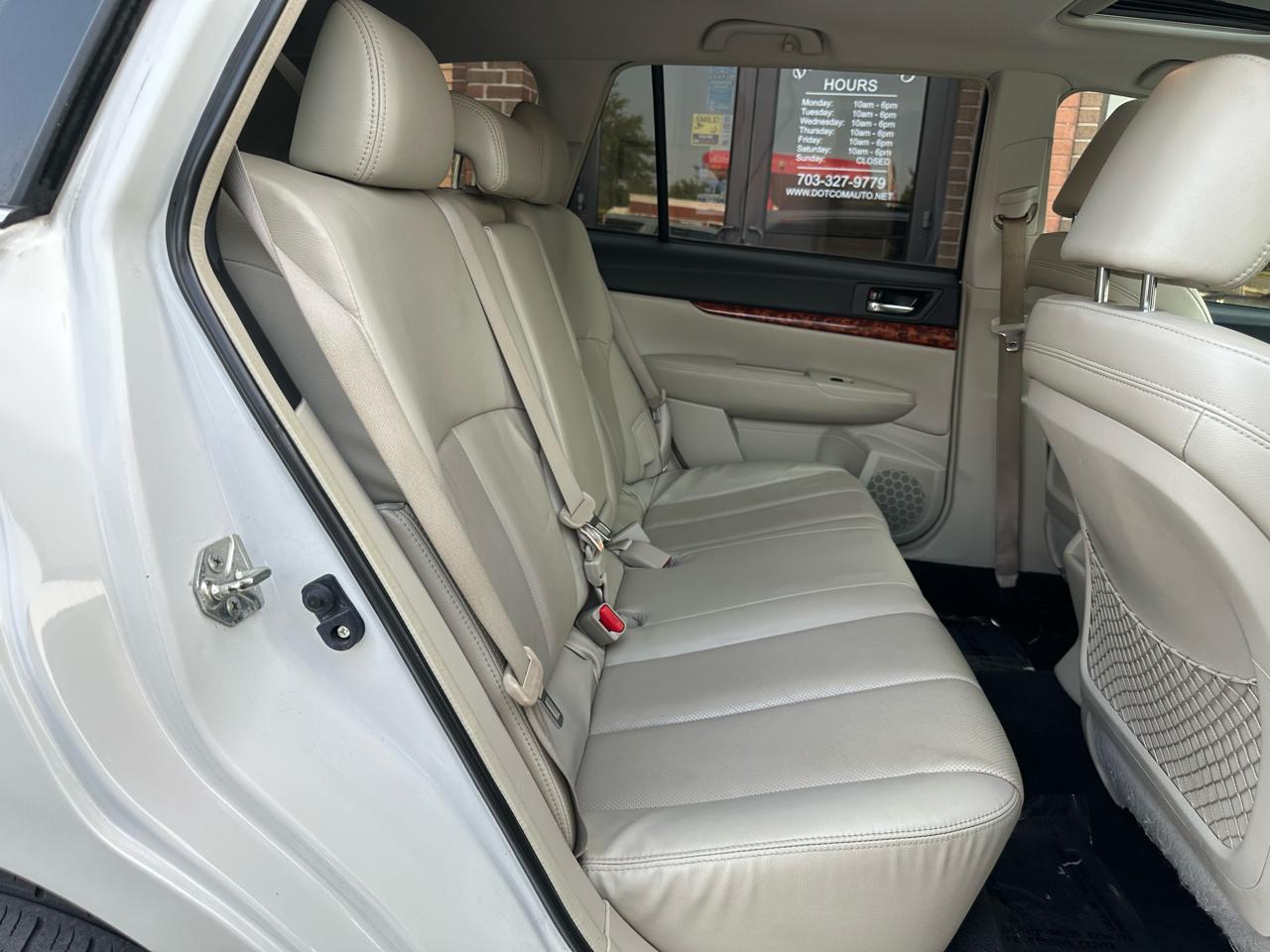 Subaru Outback 3.6R Limited 2011