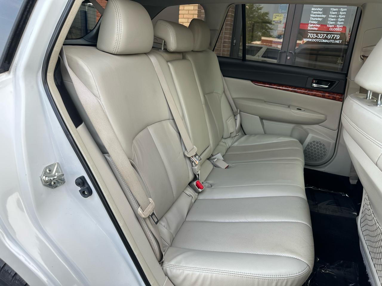 Subaru Outback 3.6R Limited 2011