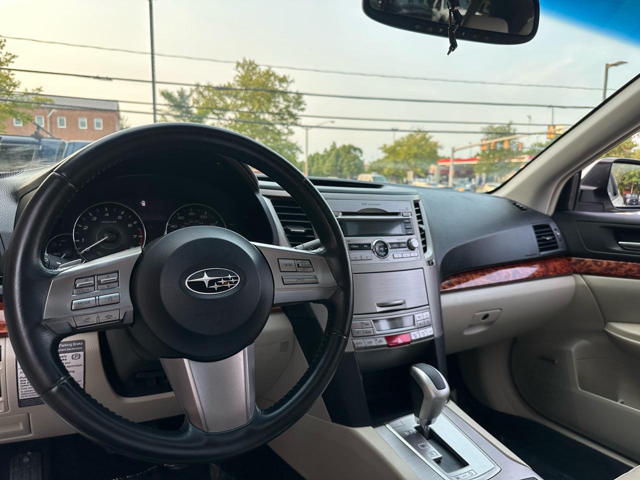 Subaru Outback 3.6R Limited 2011
