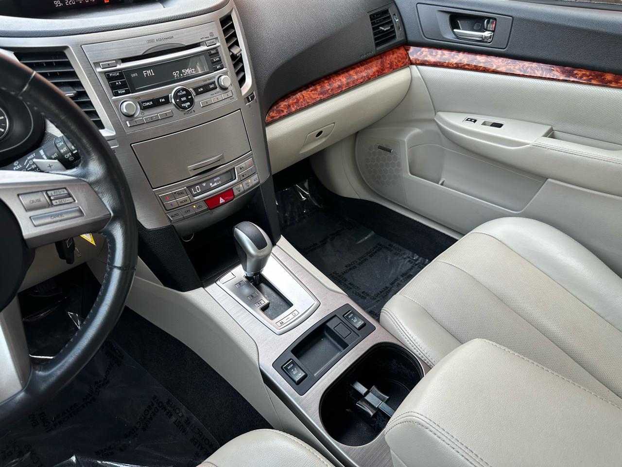 Subaru Outback 3.6R Limited 2011